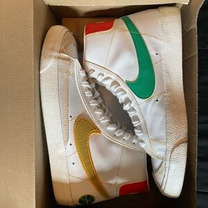 Blazer Mid '77 Vintage 'ROSWELL RAYGUNS'
